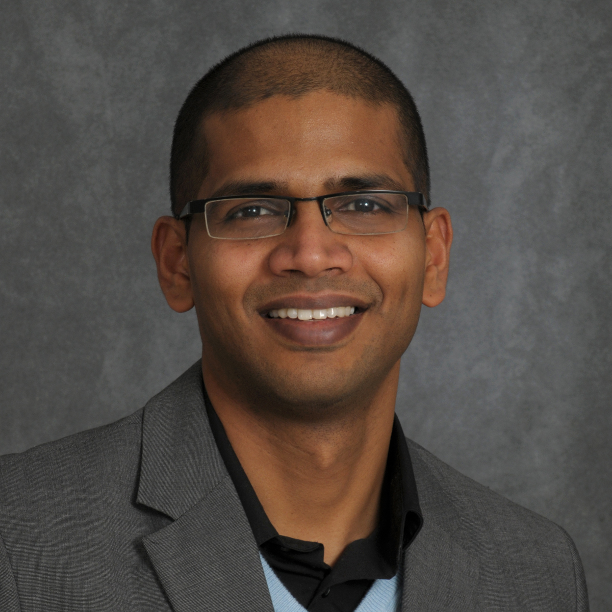 Niranjan Balasubramanian portrait